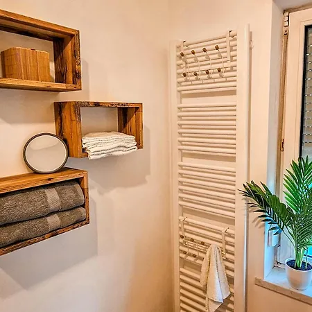 A - Parken, Stilvoll, Modern & Cozy Im Zentrum Von