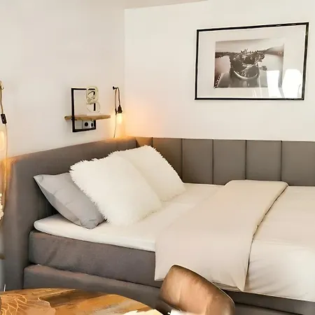 A - Parken, Stilvoll, Modern & Cozy Im Zentrum Von Passau
