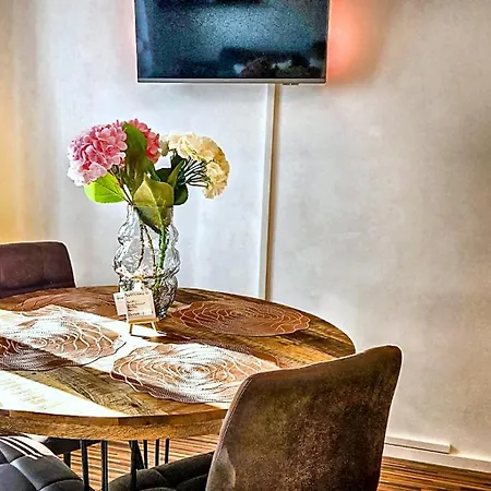 Apartamento A - Parken, Stilvoll, Modern & Cozy Im Zentrum Von